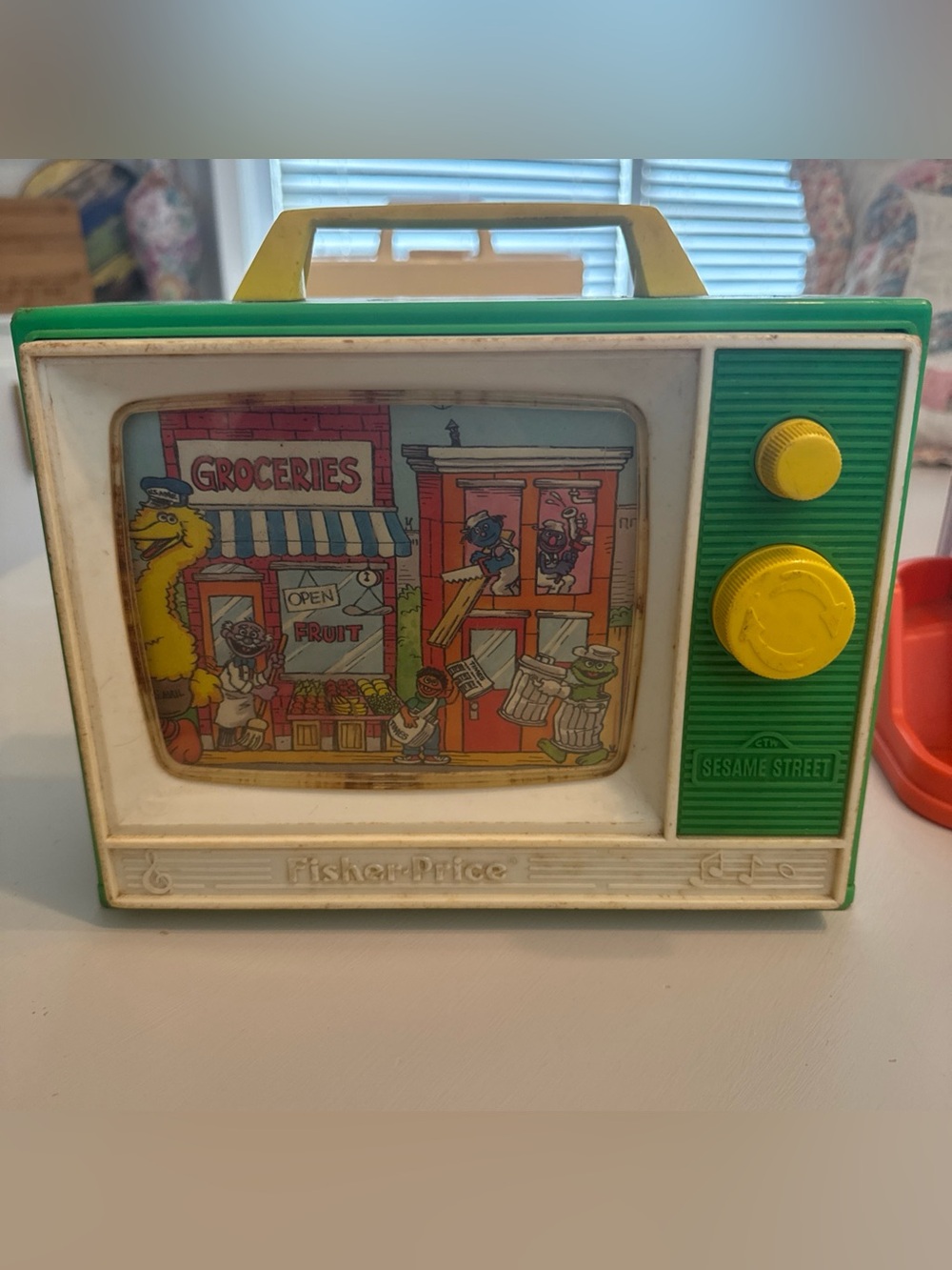 Vintage Fisher-Price Sesame Street Green and Yellow Retro TV Toy WORKS
